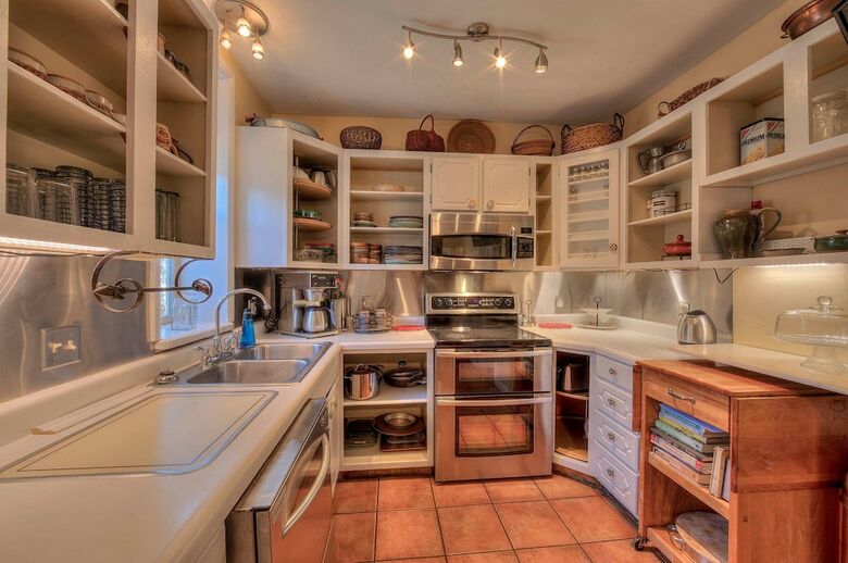 Cali Cochitta Vacation Rentals