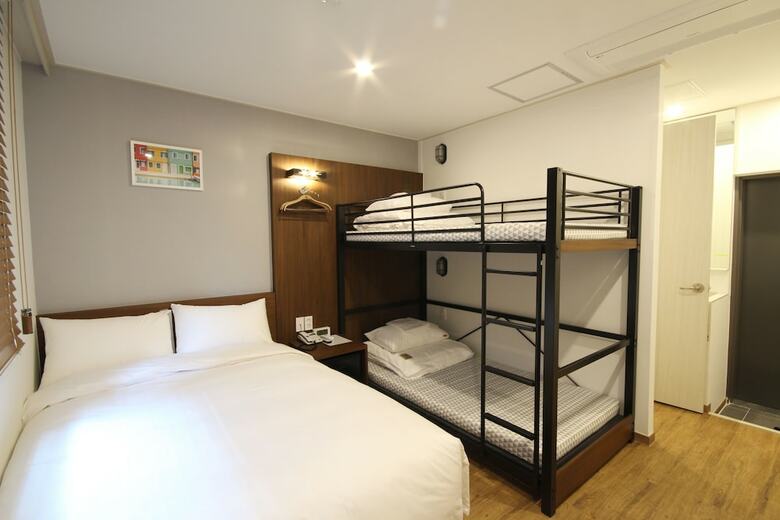 Indy Hotel