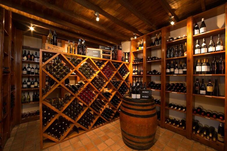 Mont Rochelle Hotel & Vineyard