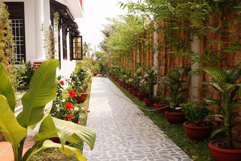 Hotel Red House Homestay