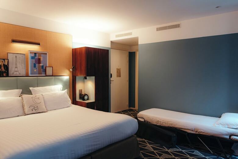 Hotel H�tel Eiffel Blomet