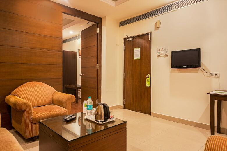 Hotel Treebo Trend Grand Plaza Nampally