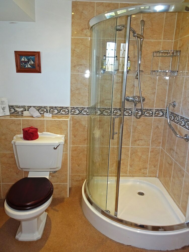 Hotel Storrs Gate House