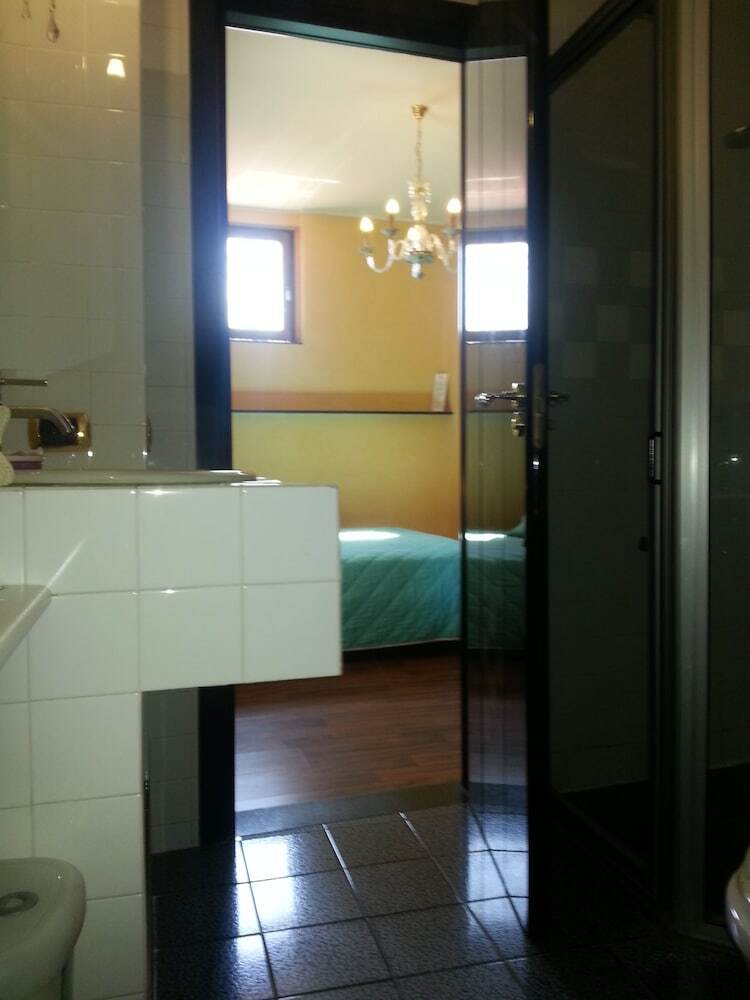 B&B Vescovo Pitirro E Residenza Crocetta