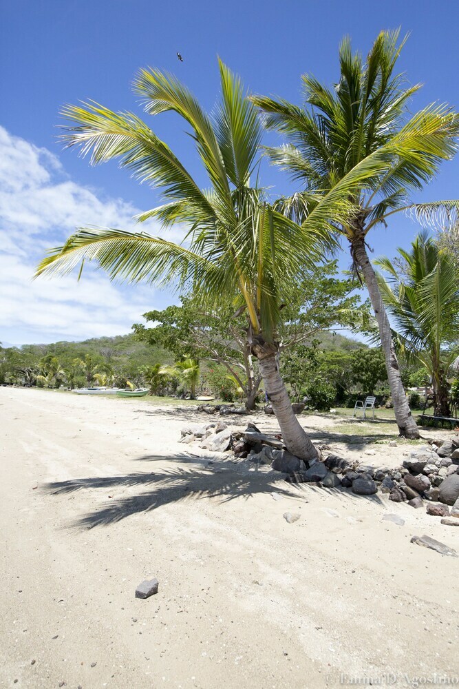 Hostal Vatia Beach Eco Lodge