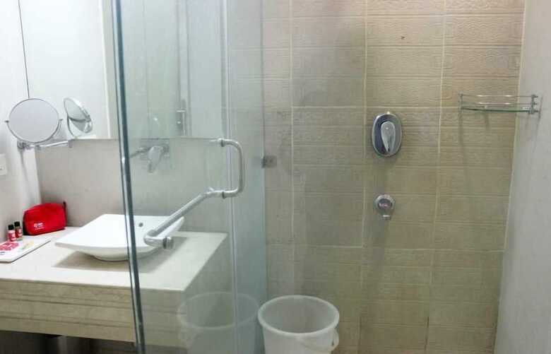 Oyo 557 Hotel Lavish Inn