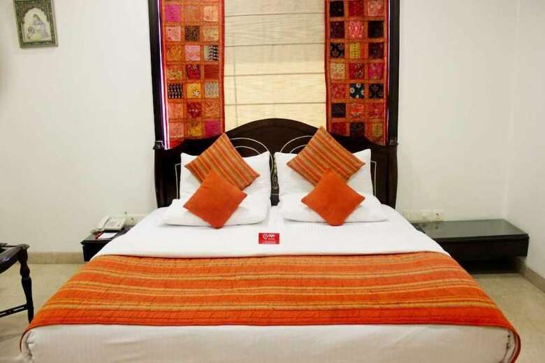 Oyo 557 Hotel Lavish Inn