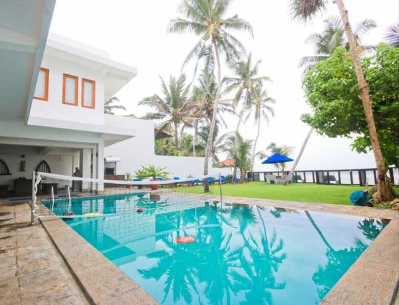 Hotel Footprints Villa