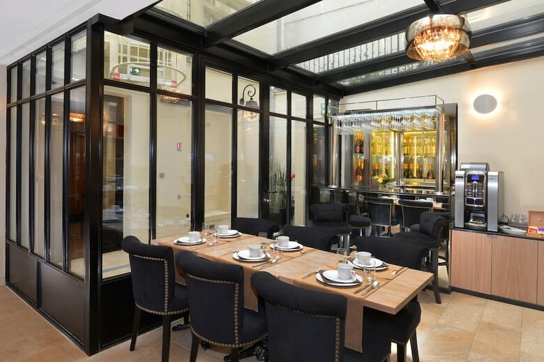 Hotel Le 18 Paris