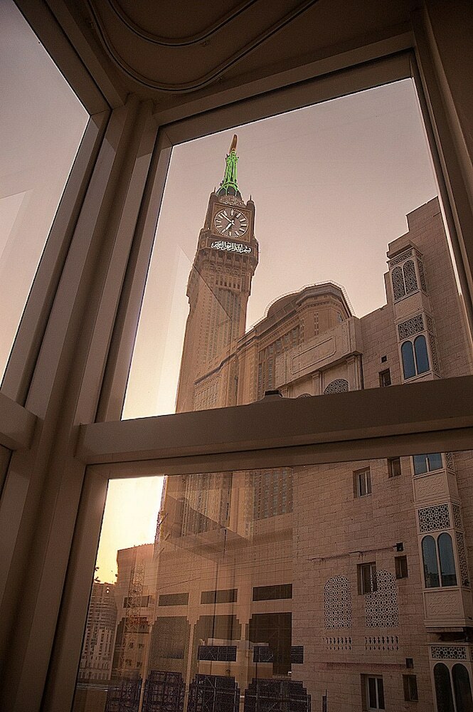 Al Thuria Grand Hotel