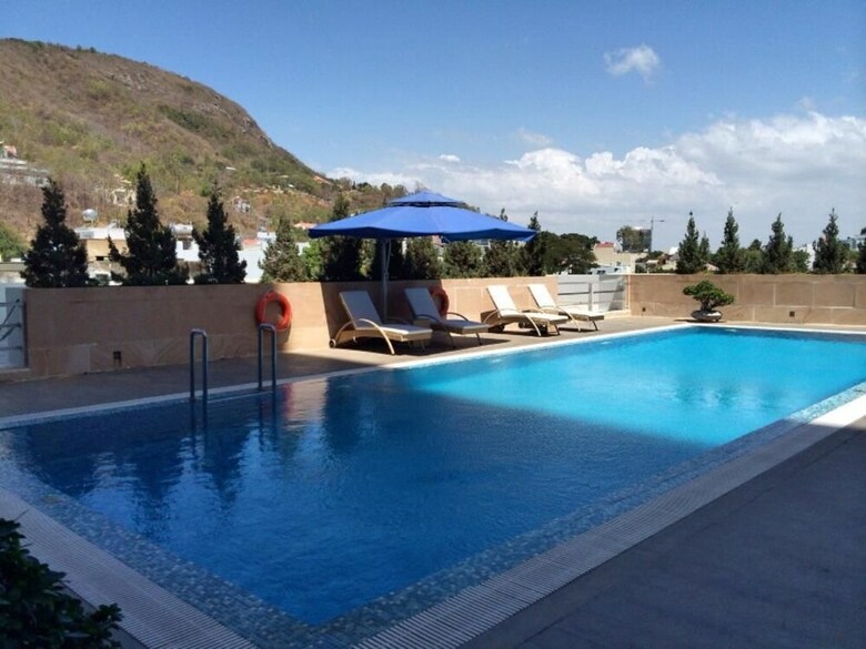 Petro Hotel
