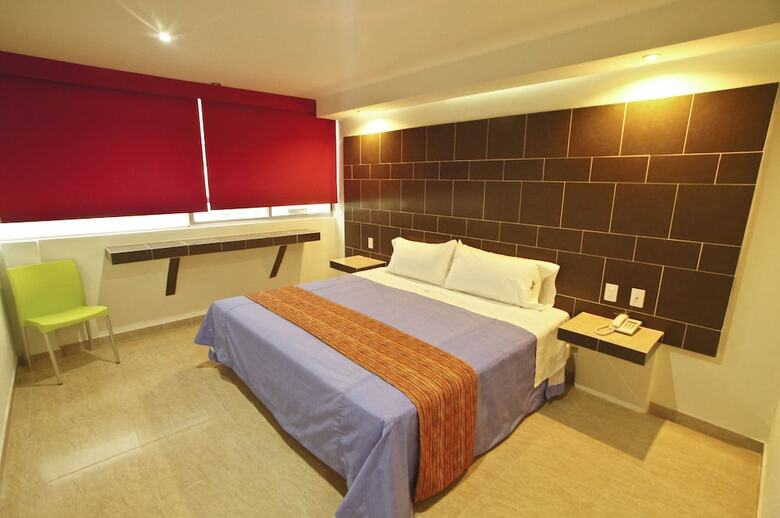 Hotel First Inn