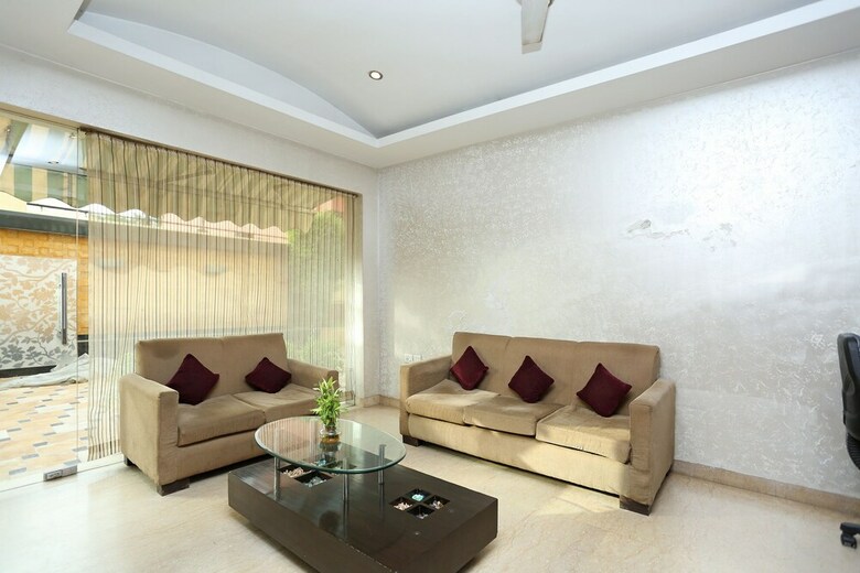 Oyo 386 Hotel Lotus Panache