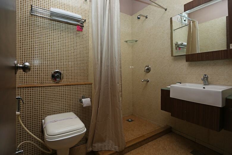 Oyo 386 Hotel Lotus Panache
