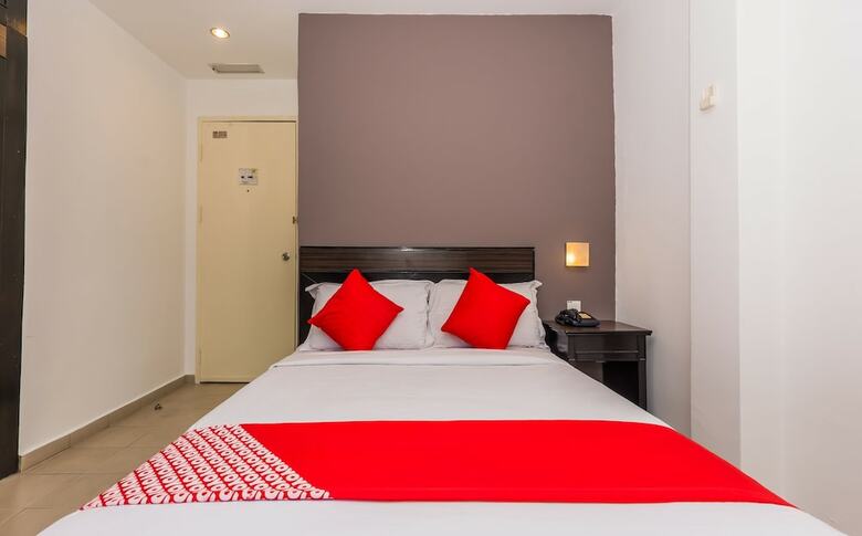 Hotel Oyo 667 Semabok Inn