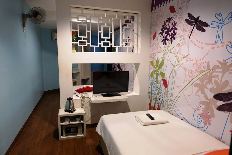 Hostal Take A Nap Hotel