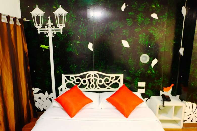 Hostal Take A Nap Hotel
