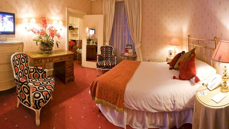 The Revere Hotel