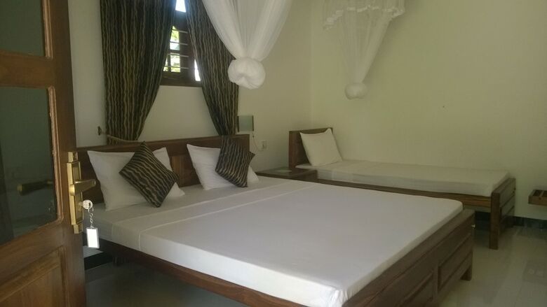 Hotel Sigiri Holiday Inn