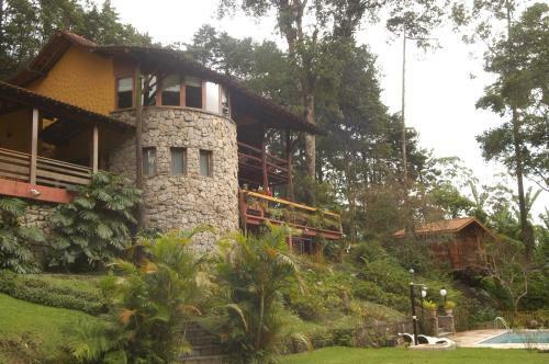 Hostal Brom�lia Sabi� & Cia
