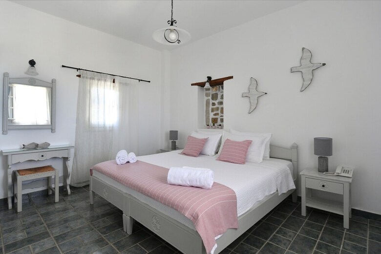 Aparthotel Paros