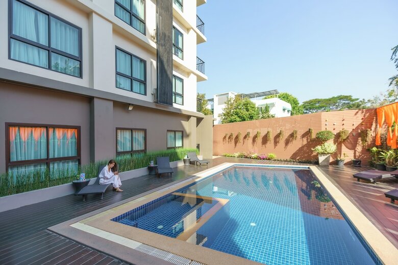 Cmor Hotel Chiang Mai By Andacura