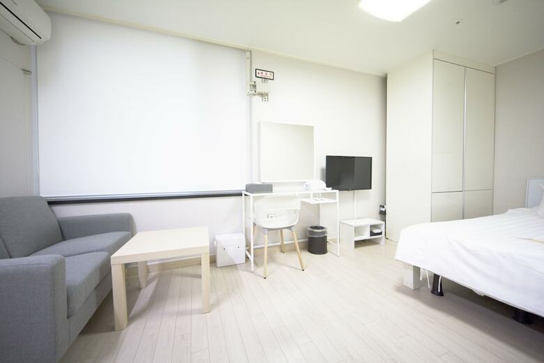 Inn-the City Business Hotel