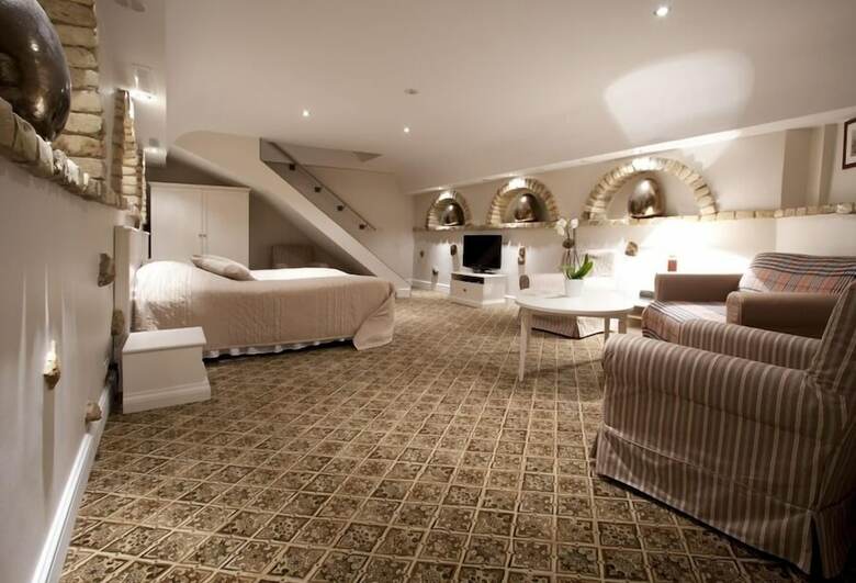 Hotel Real House