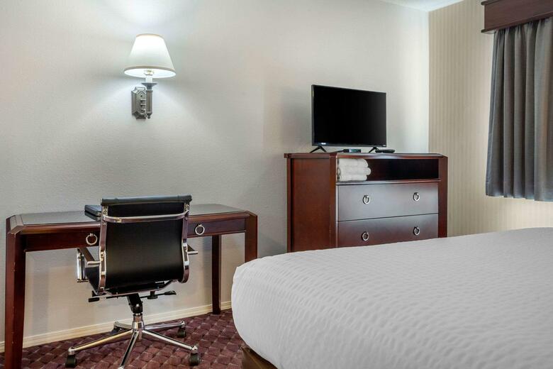 Apartamento Clarion Hotel & Suites