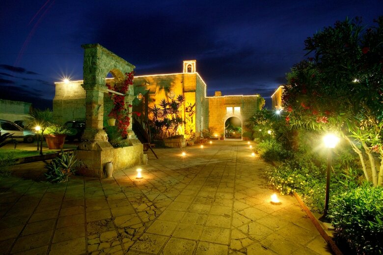 Hotel Relais Masseria Casina Dei Cari