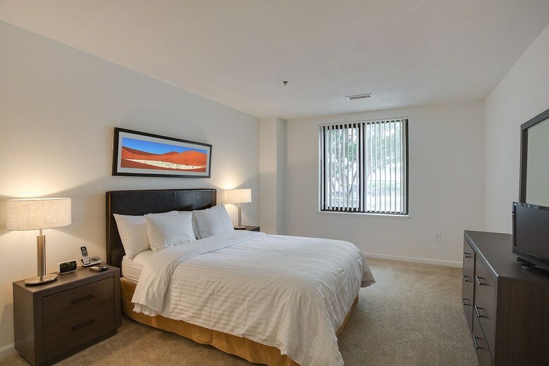 Aparthotel Oakwood Crystal City
