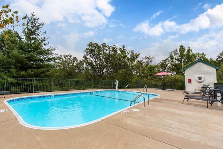 Hotel Econo Lodge At Thousand Hills