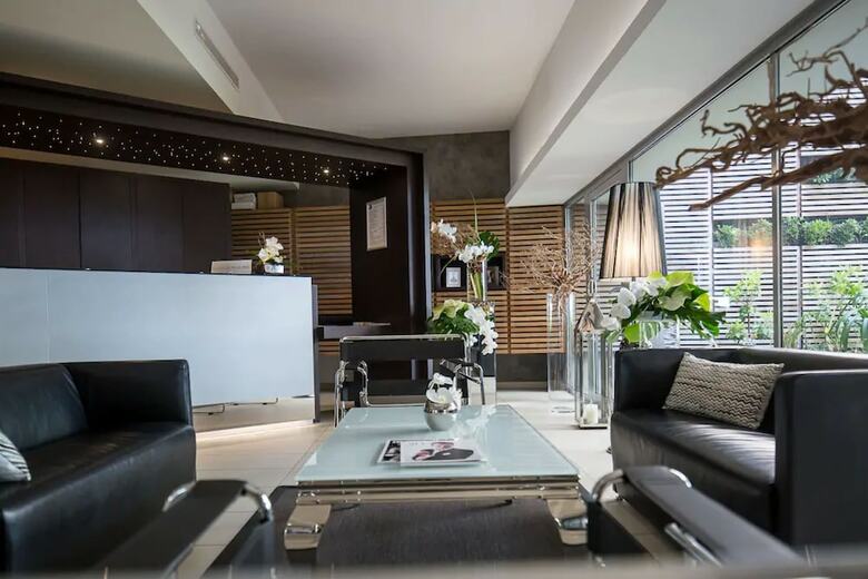 Royal Antibes - Luxury Hotel, Residence, Beach & Spa