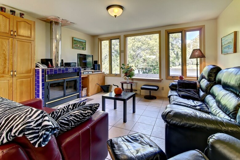 Scott Chalet Spa Sur Rivi�re