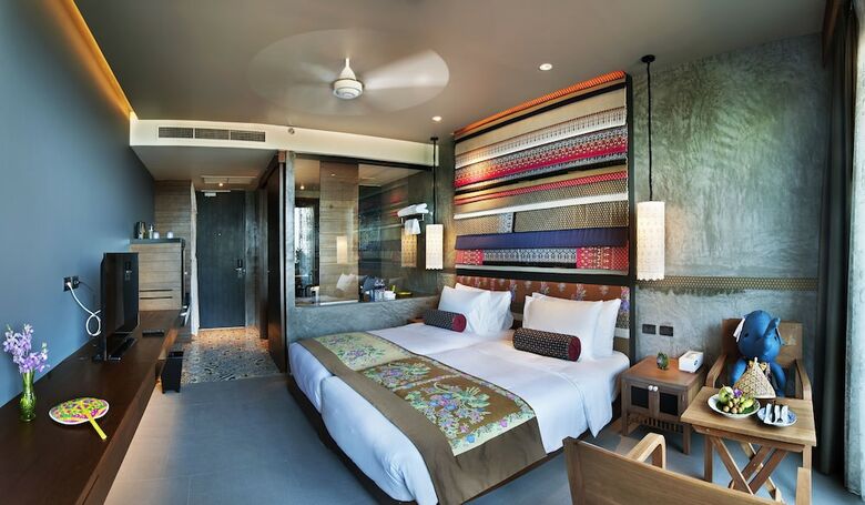 Hotel The Sea Galleri By Katathani