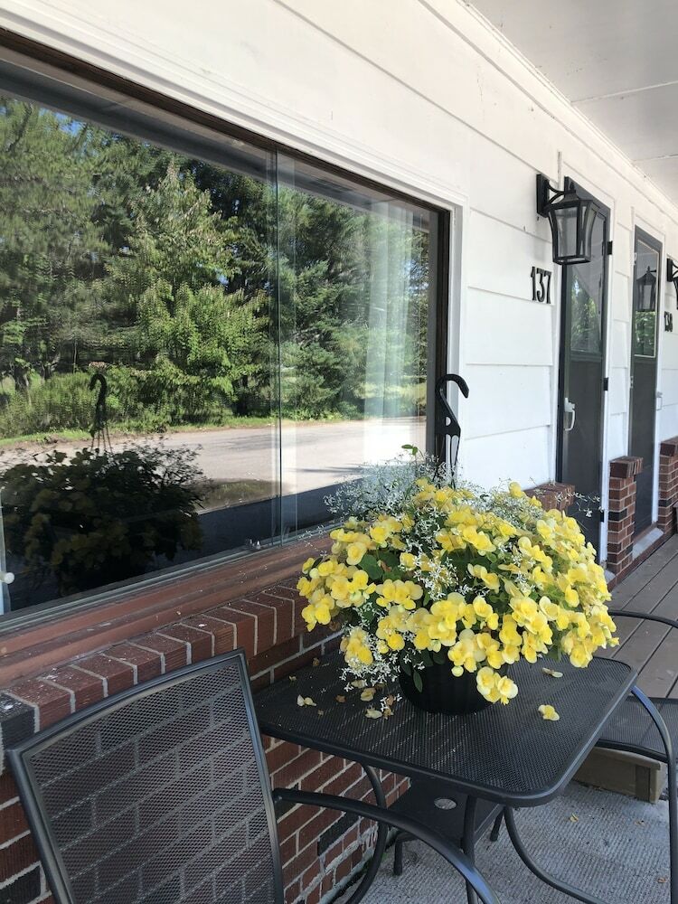 Timberland Motel