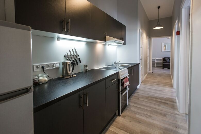 Bearsleys Downtown Apartments