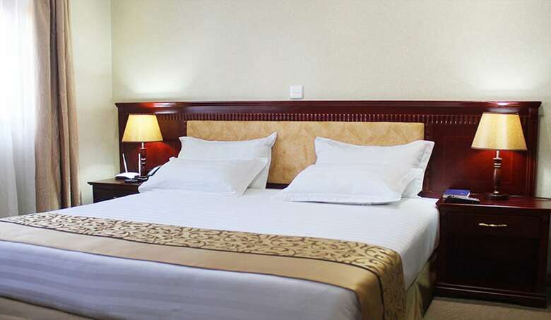 Hill View Hotel & Apartments