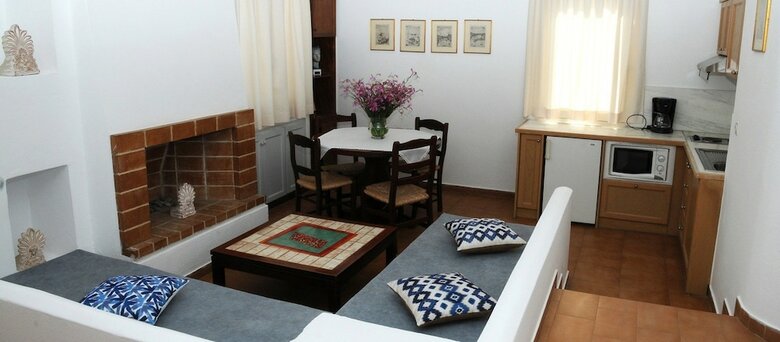 Almiros Sand Apartments
