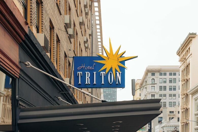 Hotel Triton