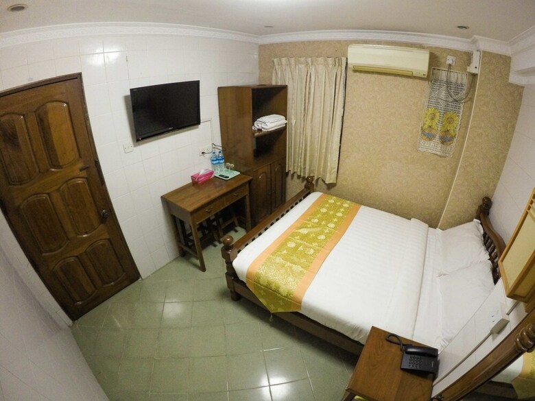 May Shan Hotel