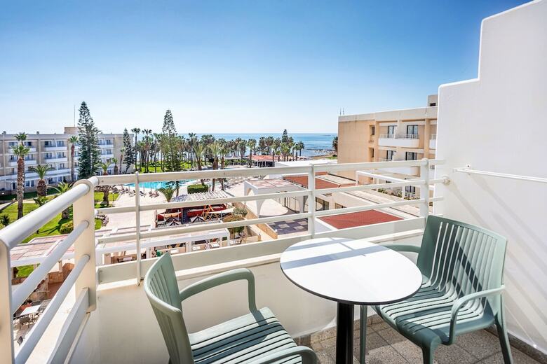 Hotel Louis Phaethon Beach - All Inclusive