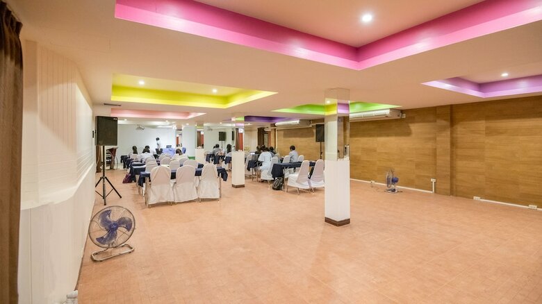 Talay Sai Hotel @ Thung Wua Laen