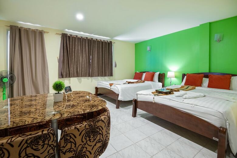 Talay Sai Hotel @ Thung Wua Laen