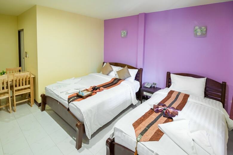 Talay Sai Hotel @ Thung Wua Laen