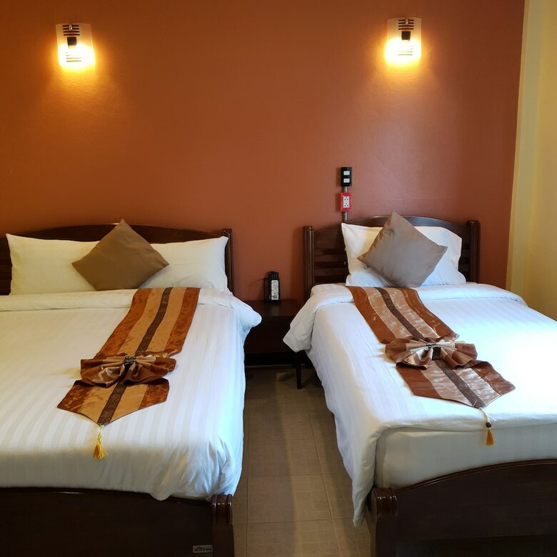 Talay Sai Hotel @ Thung Wua Laen
