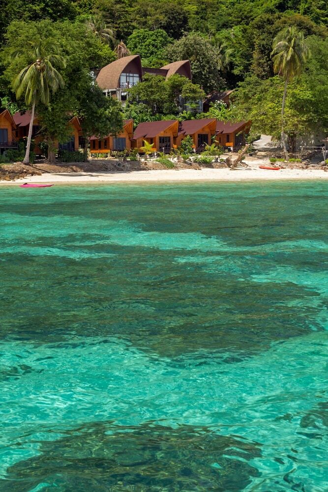 Hotel The Cove Phi Phi