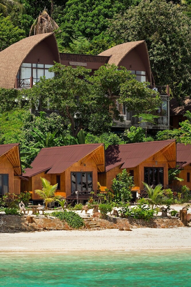 Hotel The Cove Phi Phi