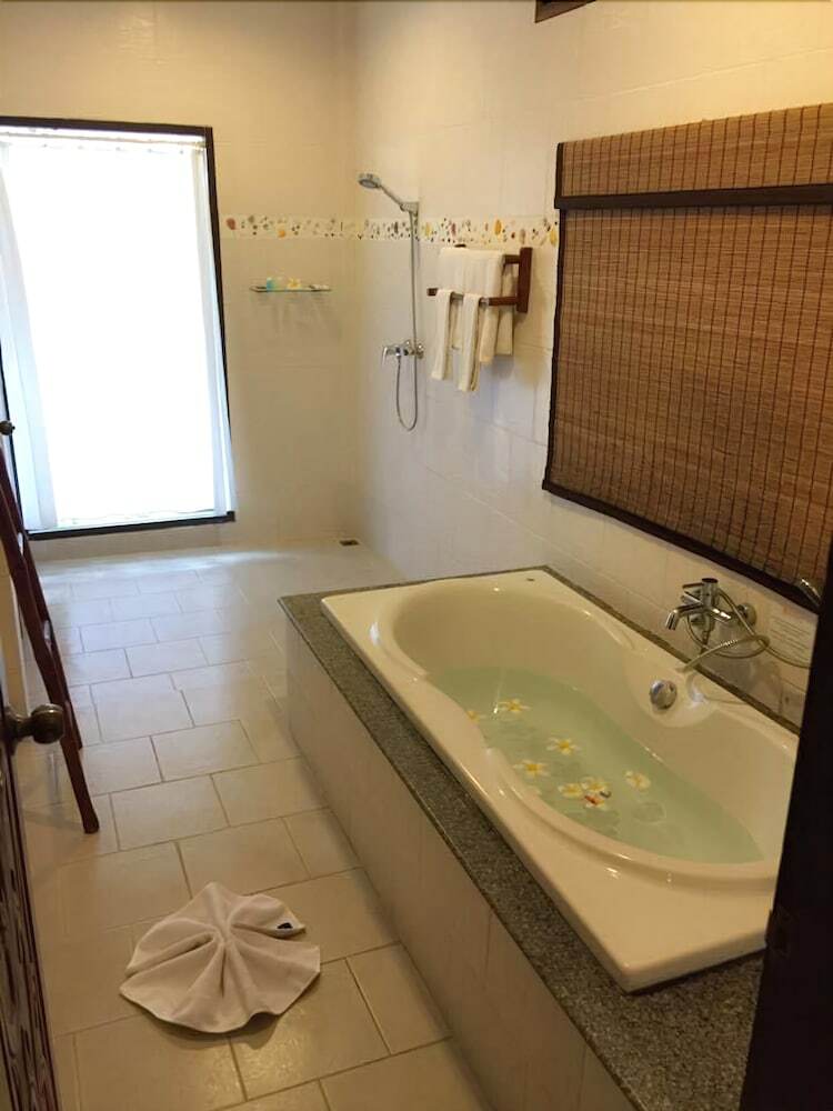 Napalai Pool Villa Resort