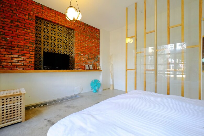 Bed & Breakfast Two Meters Lane Two Hall